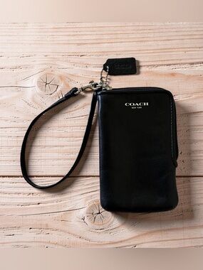Coach Black Leather Wristlet
Vintage Like New